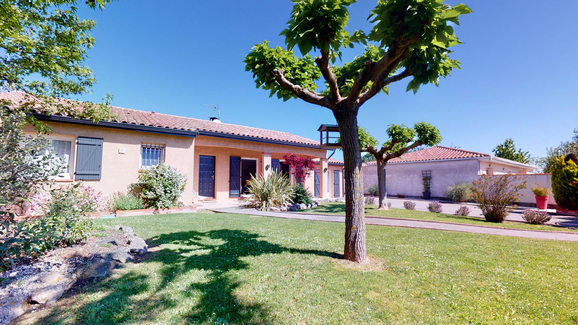 Le-Soleil-de-St-Loup-Cammas-31-urbanhouse360