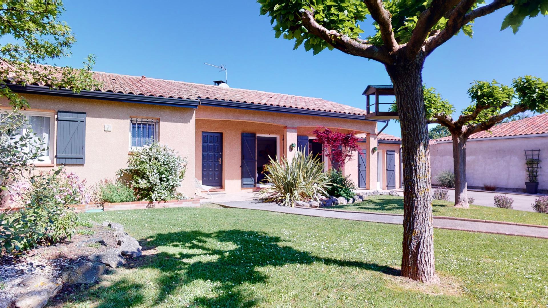 Le-Soleil-de-St-Loup-Cammas-31-urbanhouse360