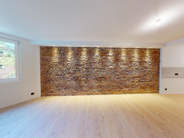 Charme-du-moderne-et-ancien-T3-a-Patte-dOie-urbanhouse360