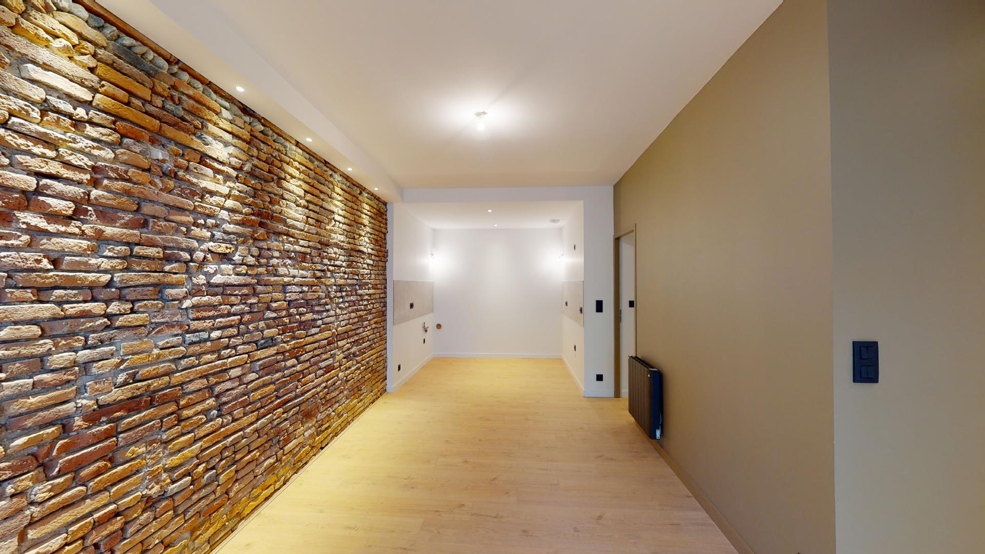 Charme-du-moderne-et-ancien-T3-a-Patte-dOie-Urbanhouse360