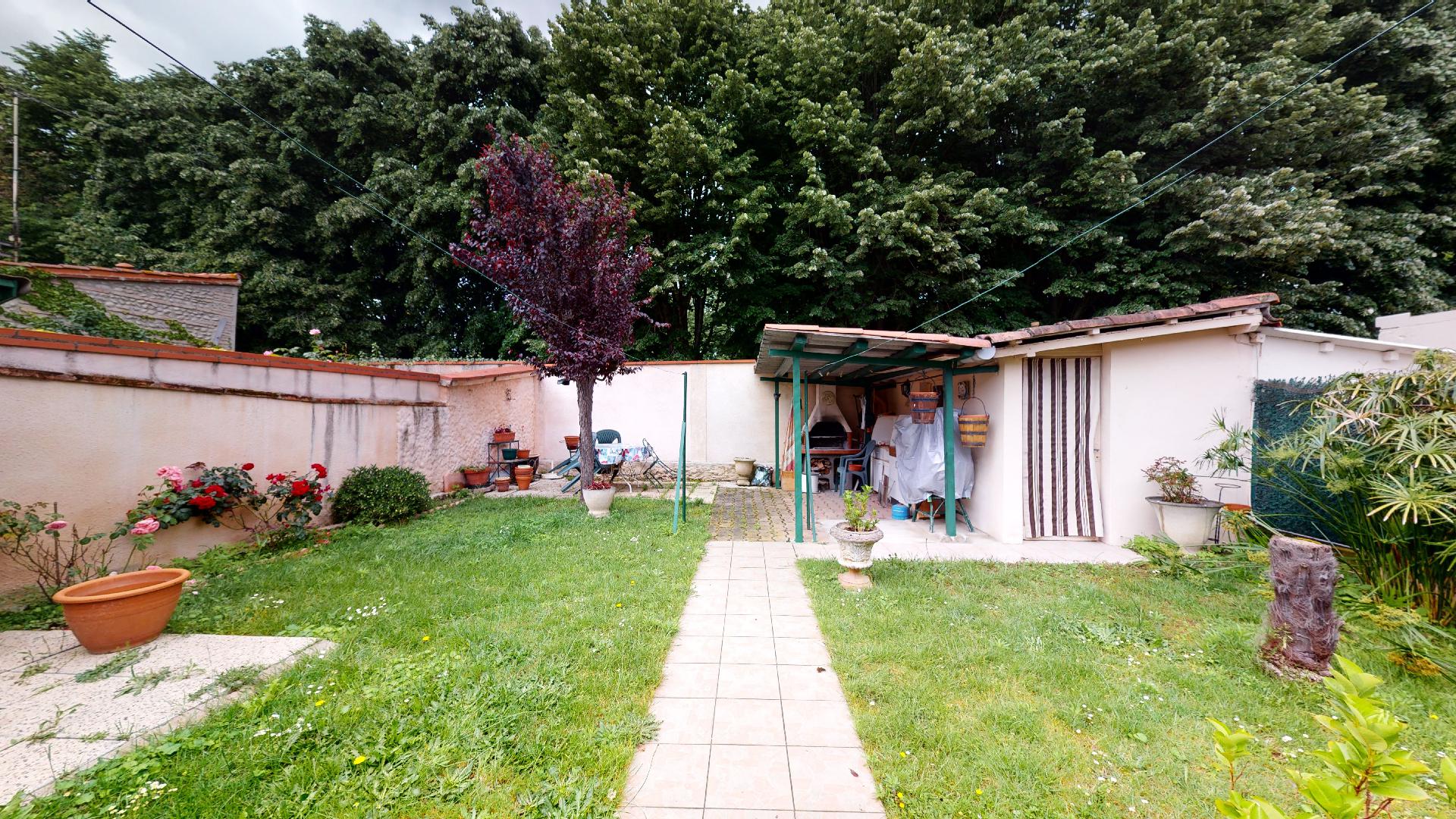 Toulousaine-Fiere-de-le-rester-urbanhouse360