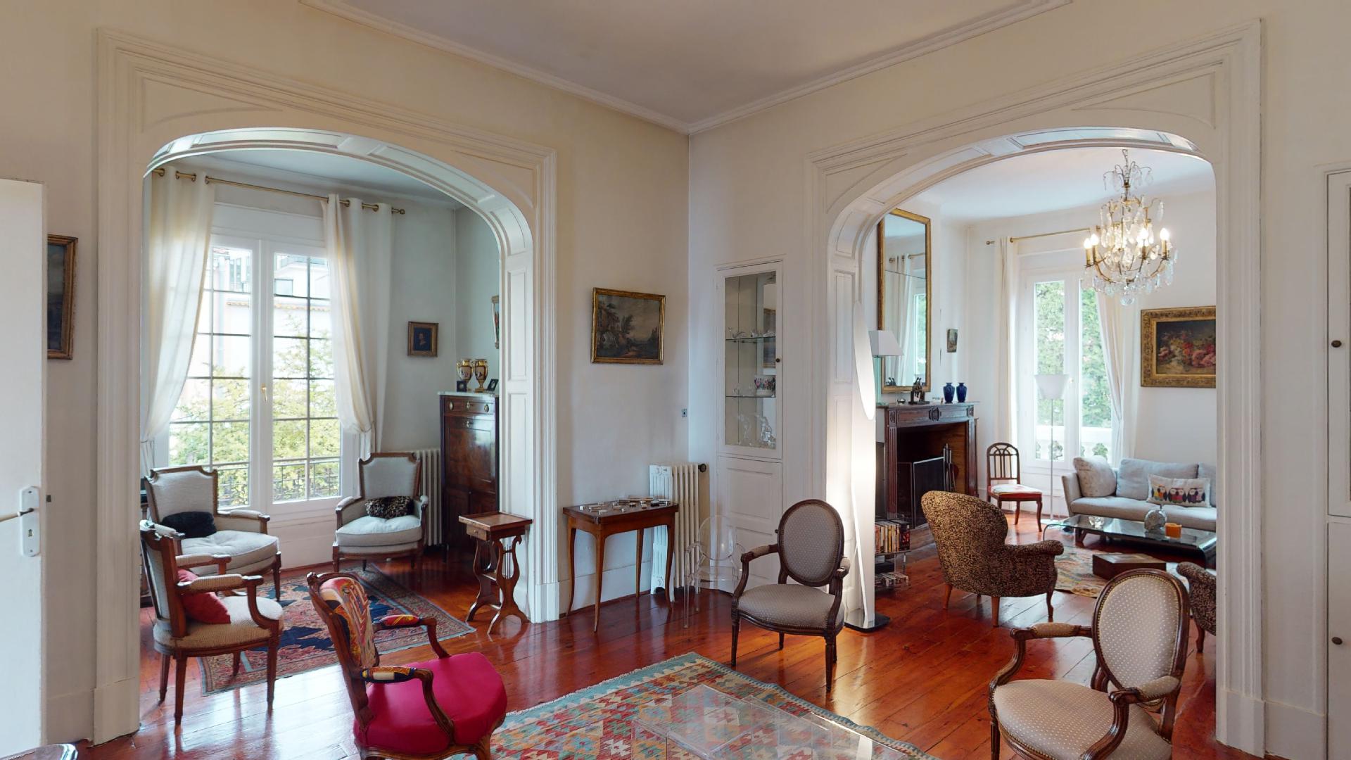 LA-COSTA-PAVADA-URBANHOUSE360