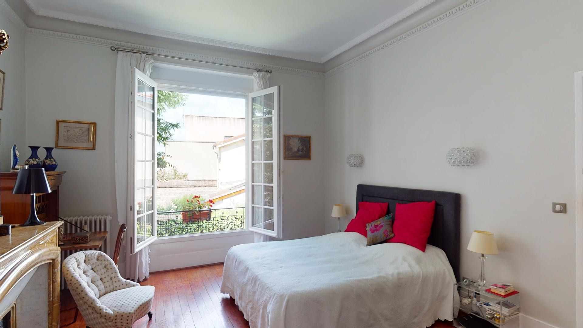 LA-COSTA-PAVADA-URBANHOUSE360