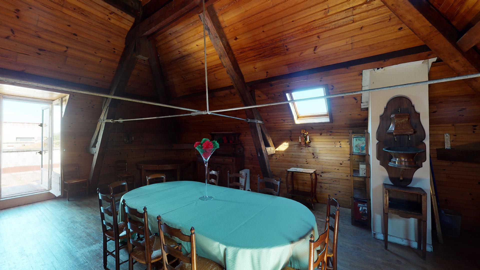 LA-COSTA-PAVADA-URBANHOUSE360