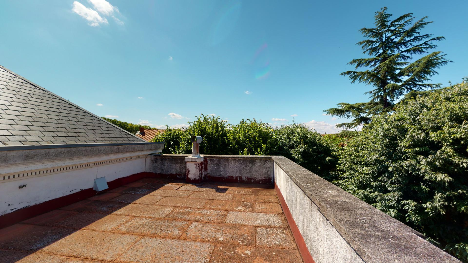 LA-COSTA-PAVADA-URBANHOUSE360