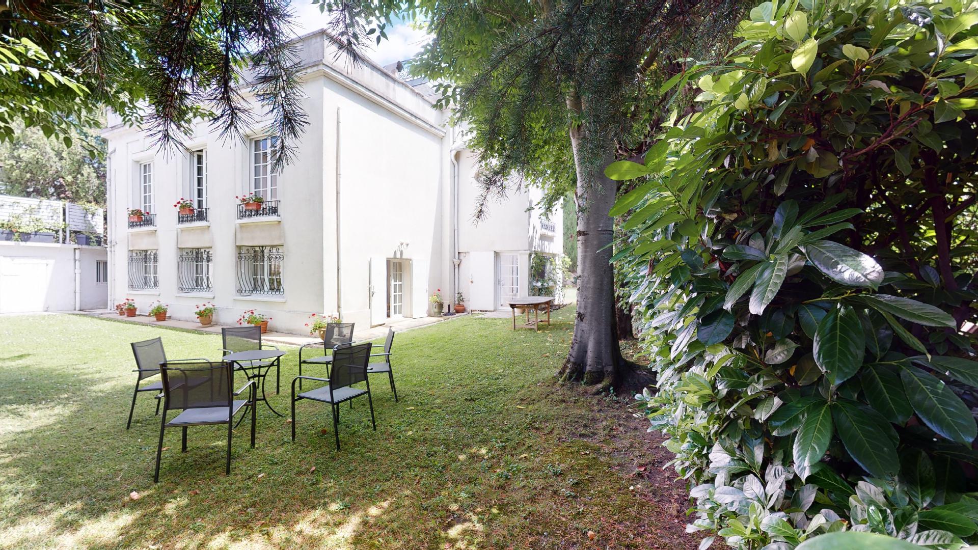 LA-COSTA-PAVADA-URBANHOUSE360