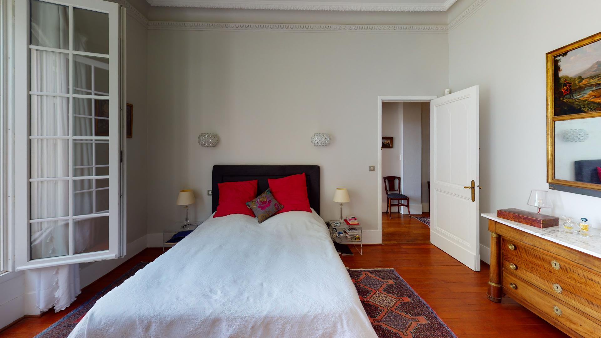 LA-COSTA-PAVADA-UrbanHouse360