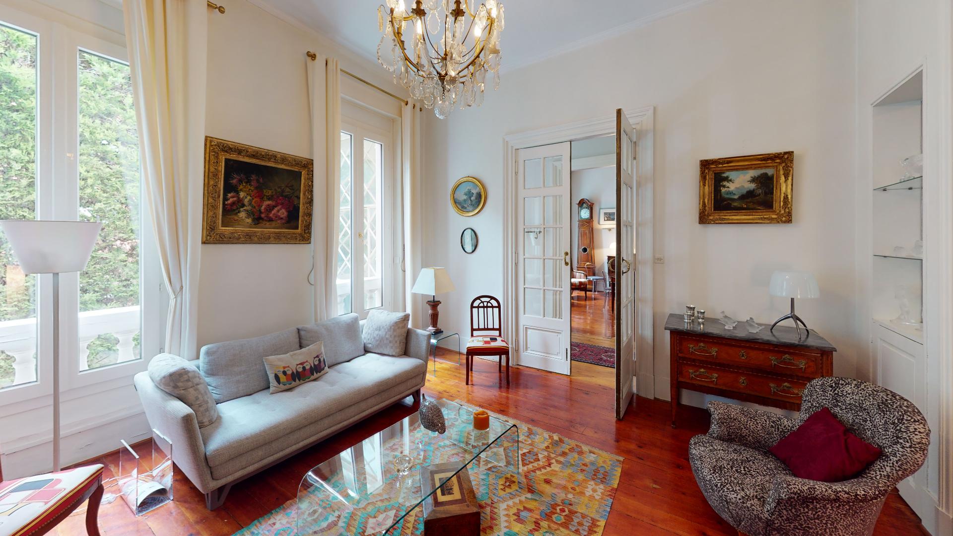 LA-COSTA-PAVADA-UrbanHouse360