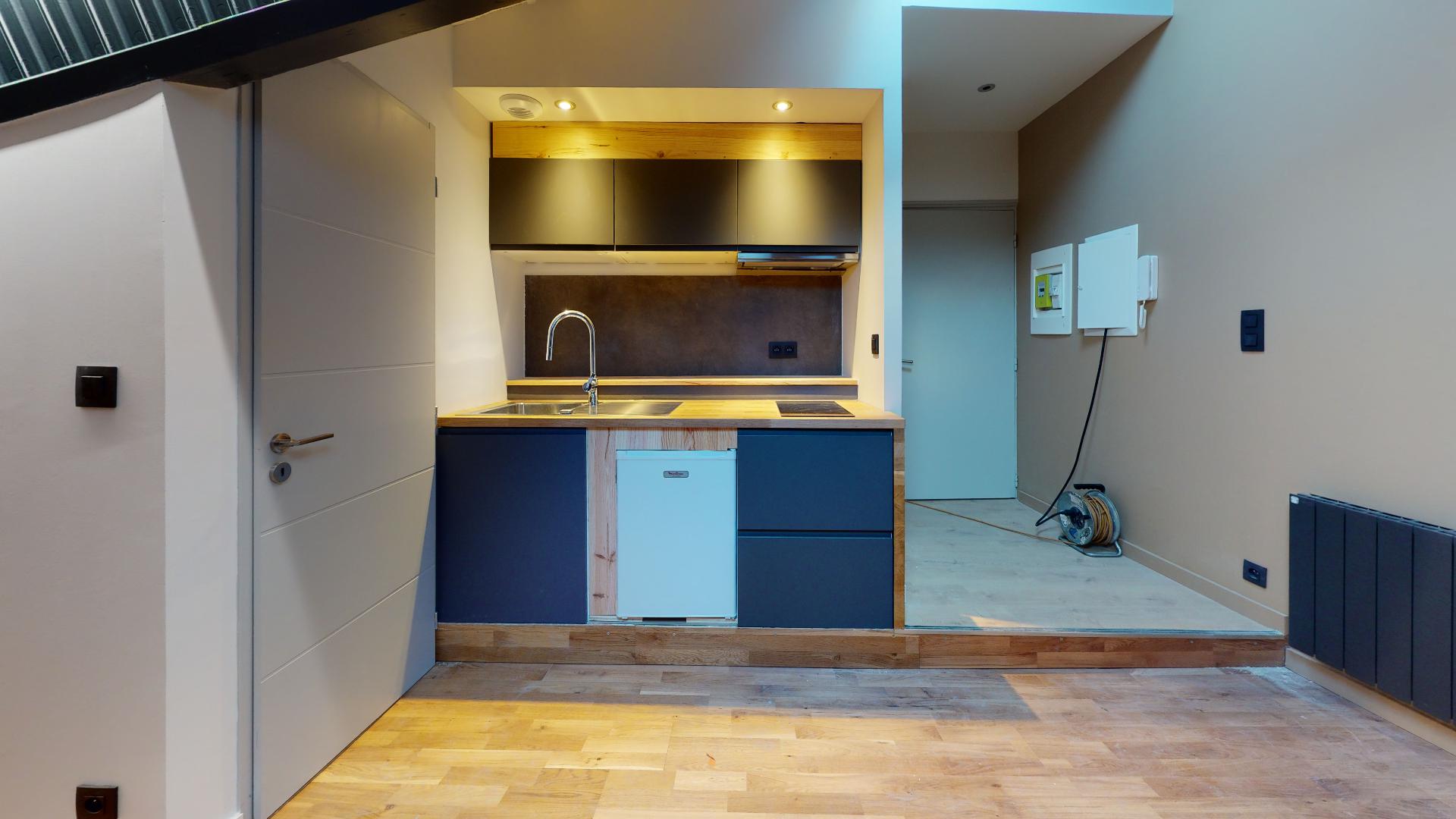 T1-PETIT-LOFT-INDUSTRIEL-Urbanhouse360