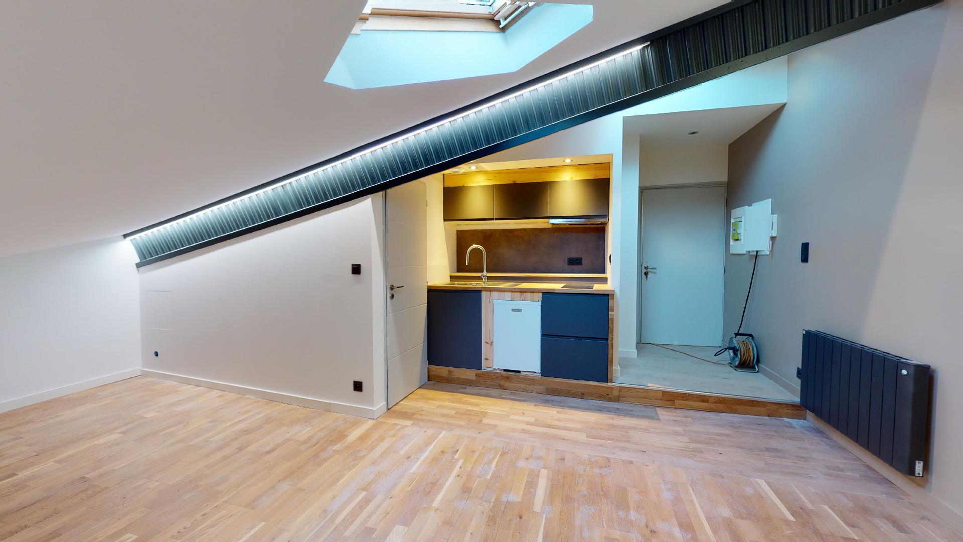 T1-PETIT-LOFT-INDUSTRIEL-Urbanhouse360