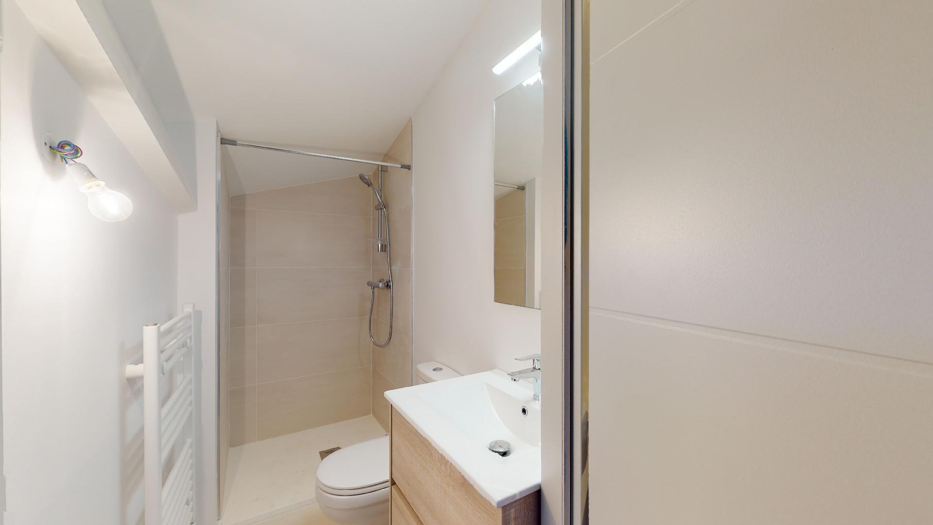 T1-PETIT-LOFT-INDUSTRIEL-Urbanhouse360