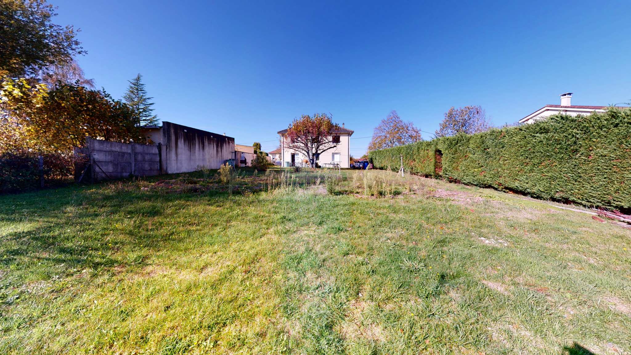 Les-3-Terres-En-Périgord-UrbanHouse360_terre-maison