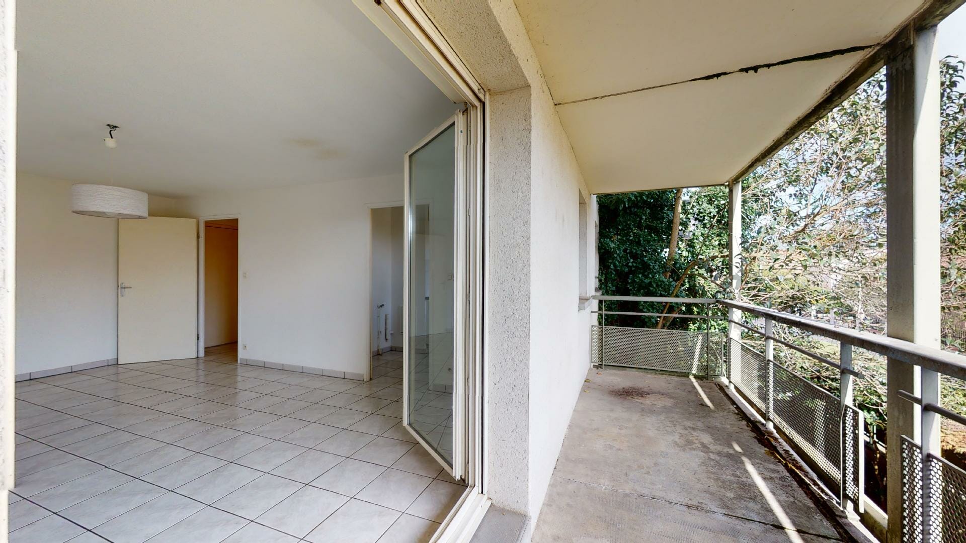 T2-Terrasse-soleil-levant-Urbanhouse360-Toulouse-Sept-Deniers