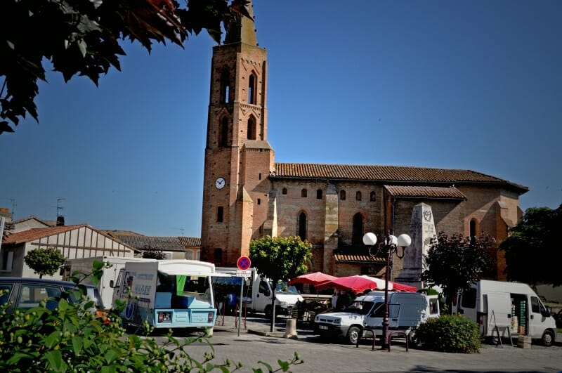 Marché-plein-vent-Eglise-Aussonne-Urbanhouse360