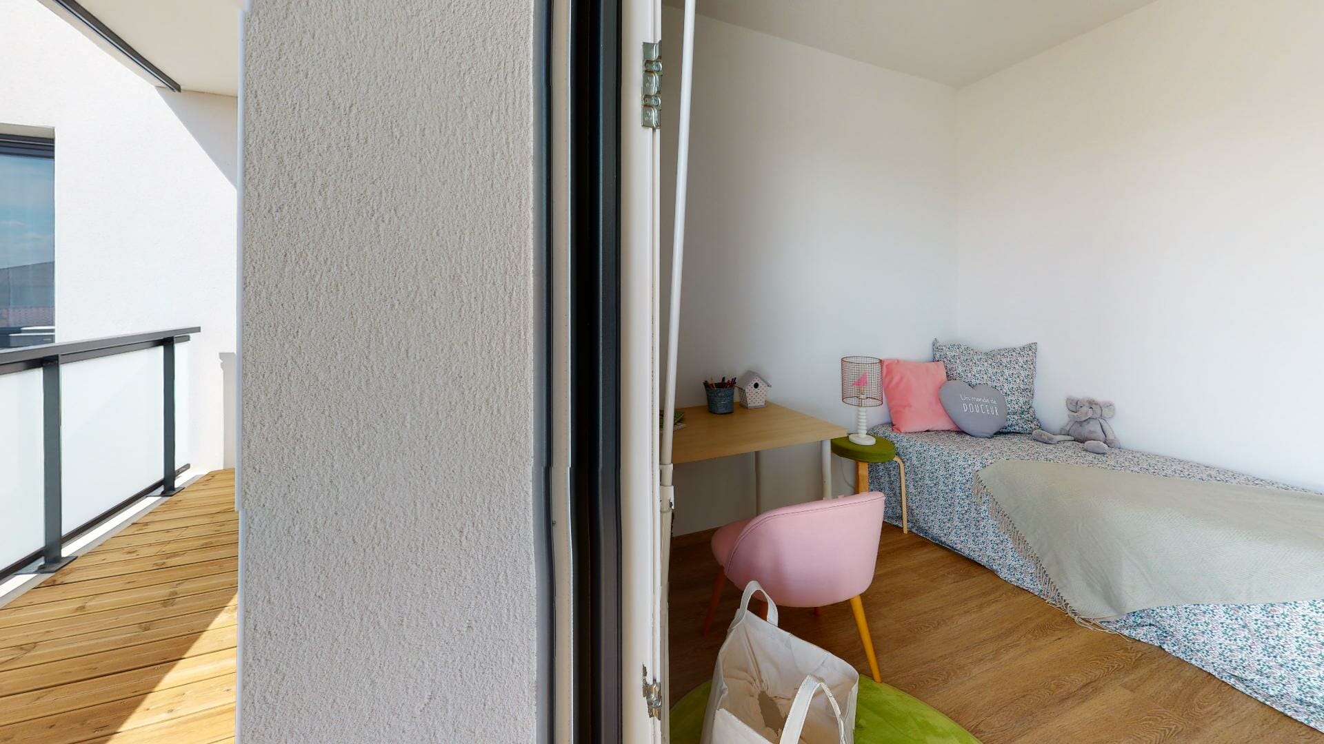 T4-rooftop-de-80m2-Roseraie-Argoulets-Urbanhouse360