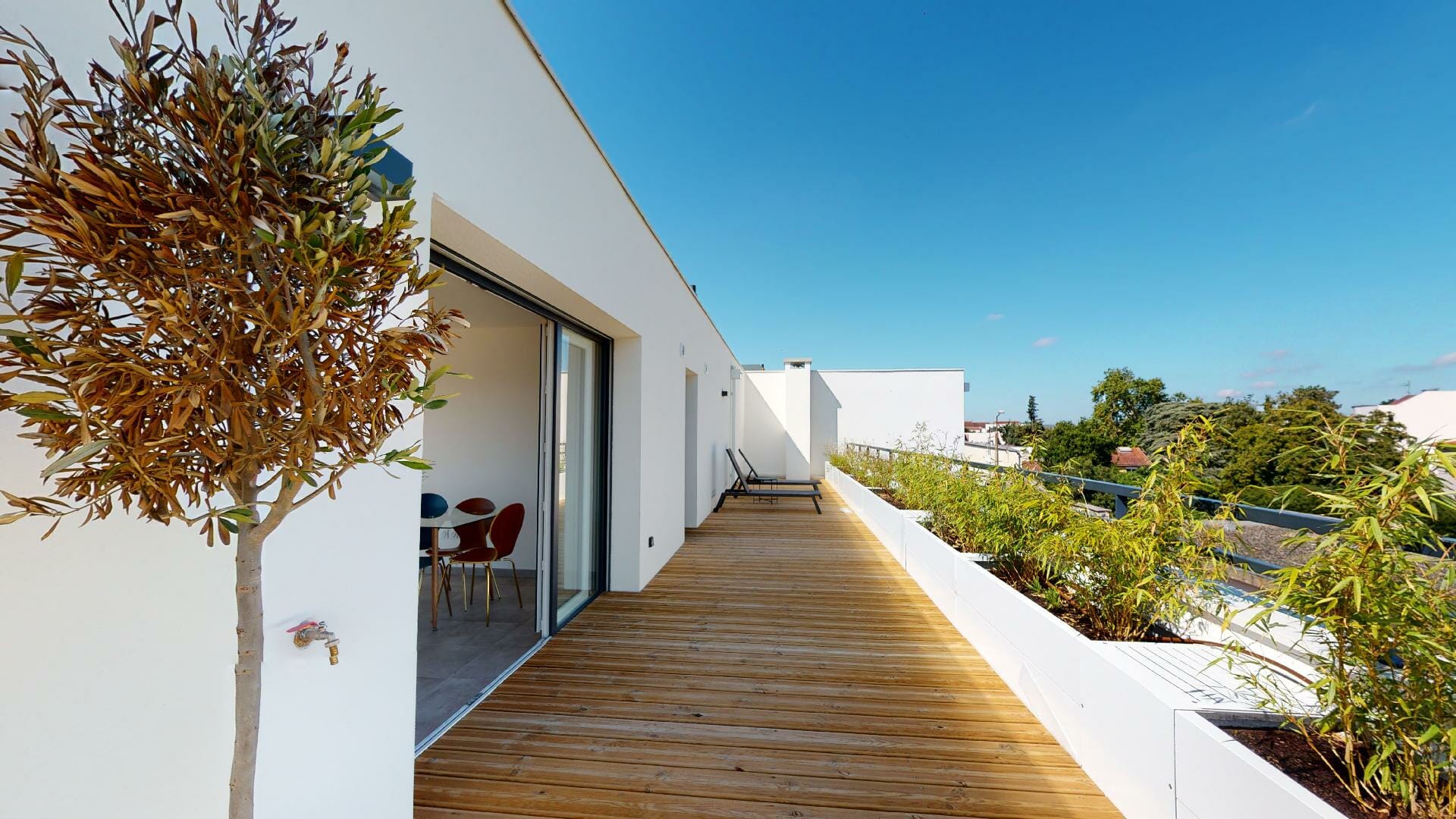 T4-rooftop-de-80m2-Roseraie-Argoulets-Urbanhouse360