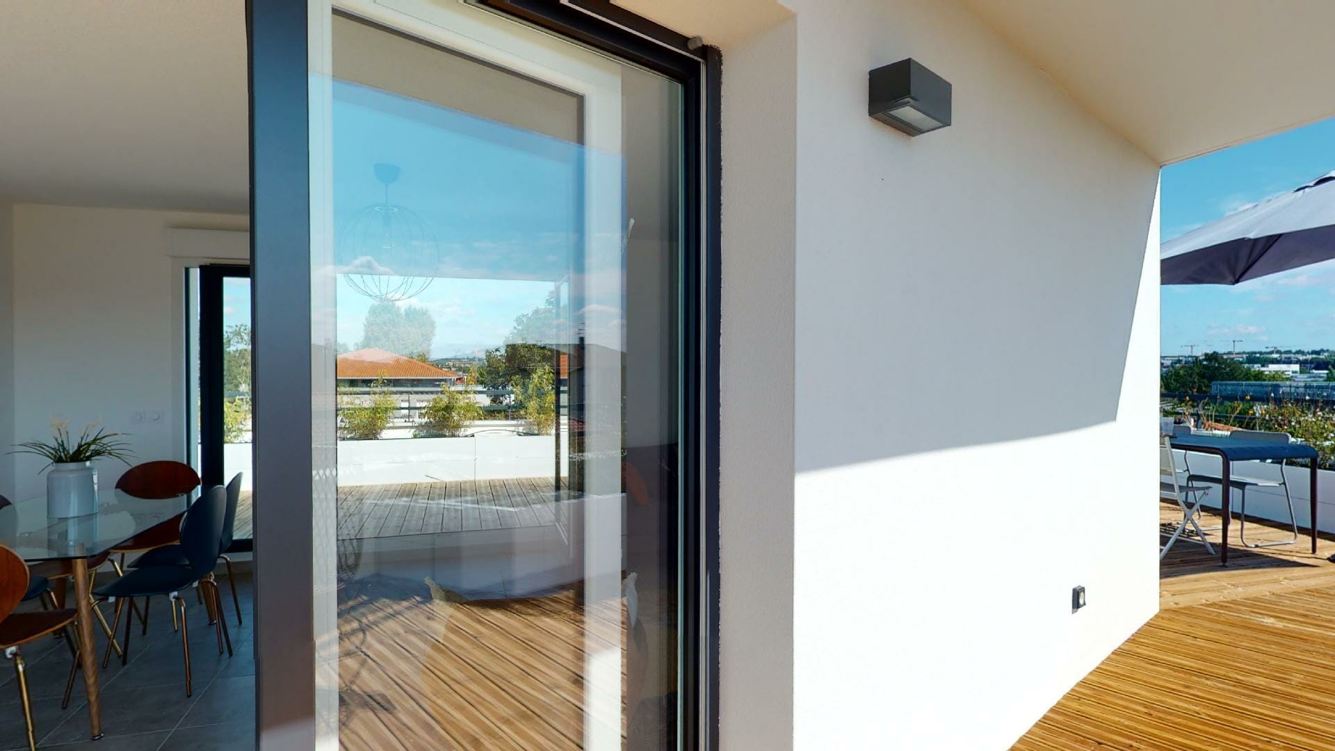 T4-rooftop-de-80m2-Roseraie-Argoulets-Urbanhouse360