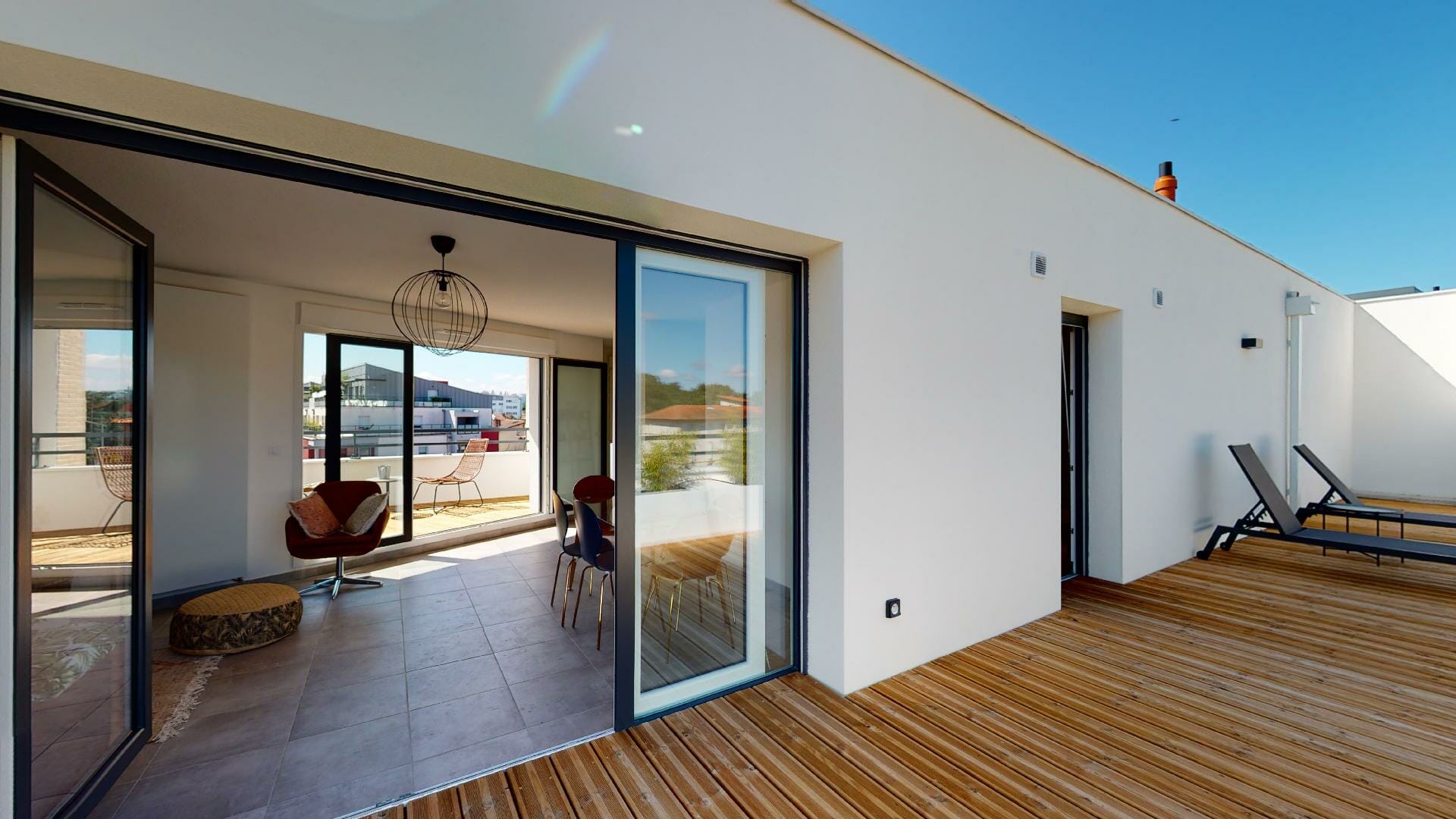 T4-rooftop-de-80m2-Roseraie-Argoulets-Urbanhouse360