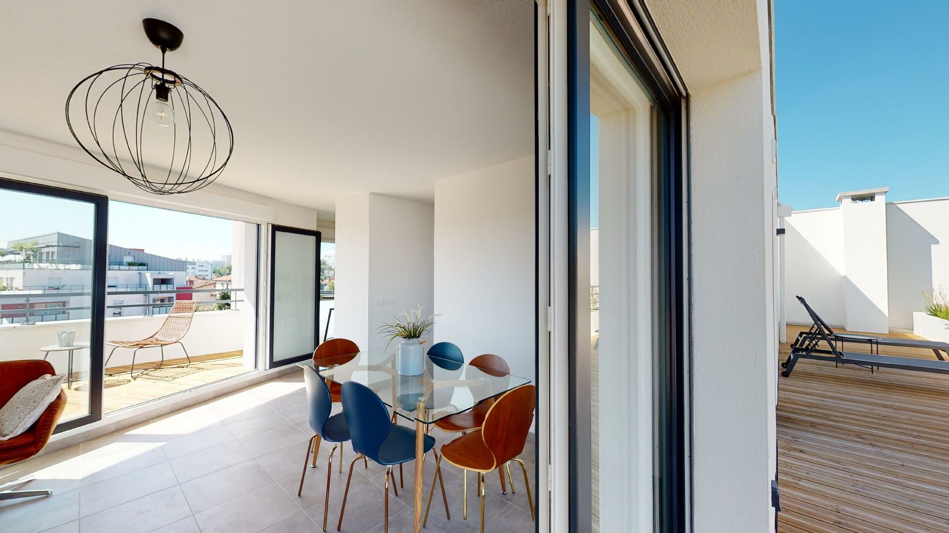 T4-rooftop-de-80m2-Roseraie-Argoulets-Urbanhouse360