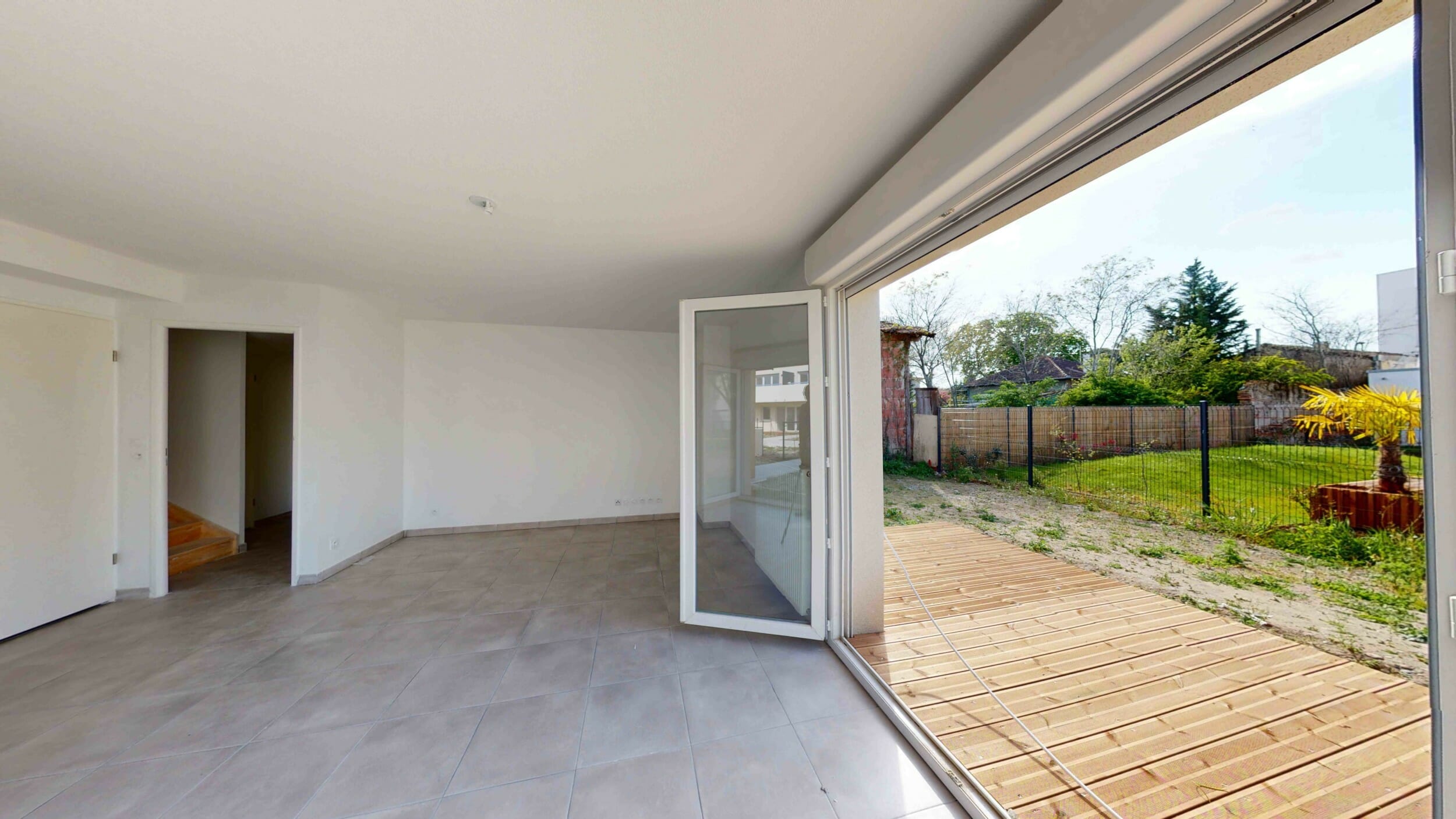 Villa neuve rue résidentielle du 31200