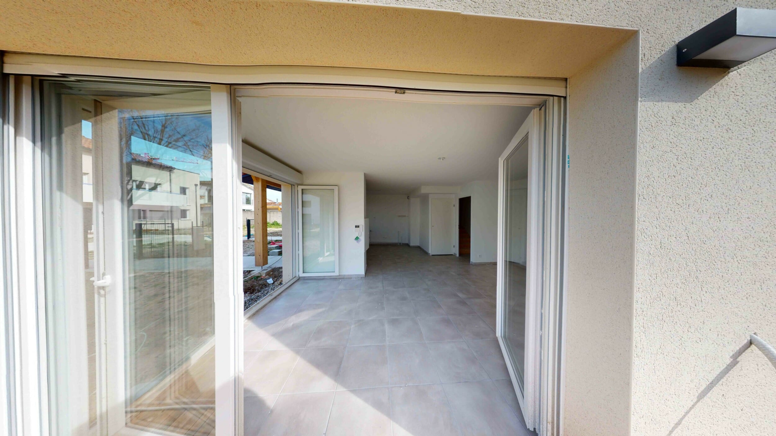 Villa neuve rue résidentielle du 31200