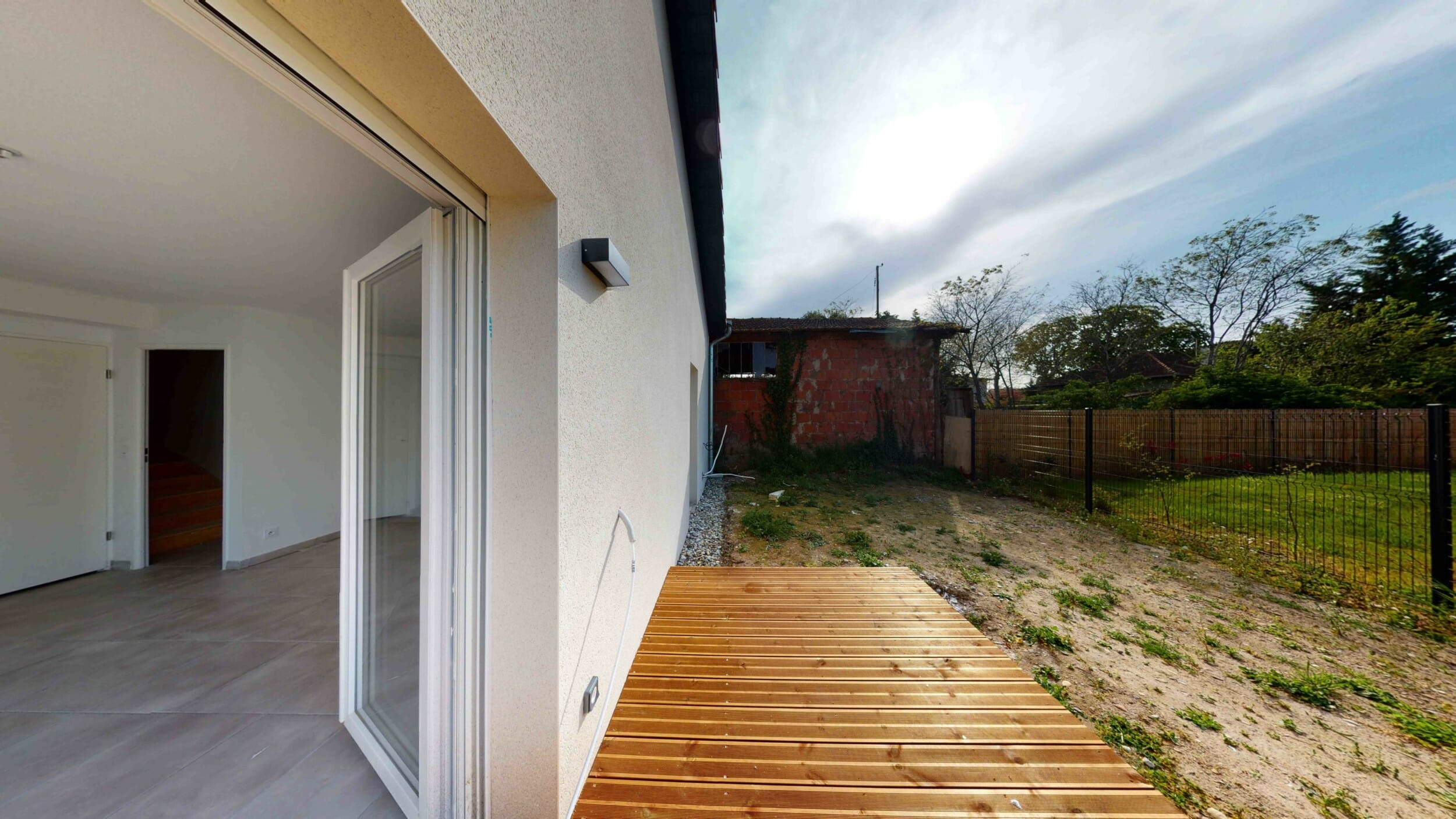 Villa neuve rue résidentielle du 31200