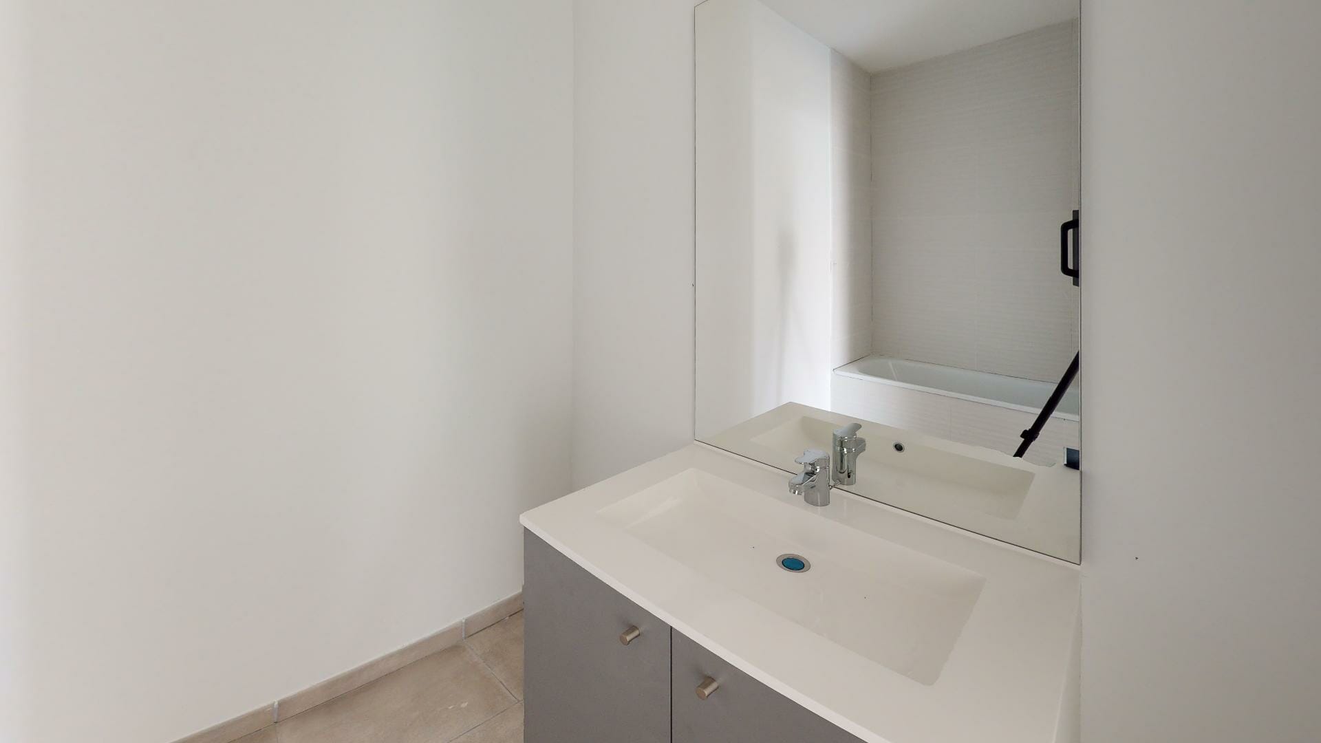 Villa neuve rue résidentielle du 31200