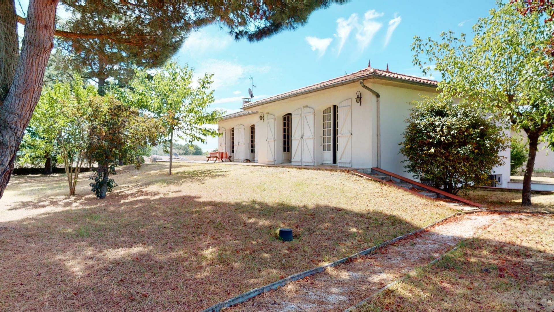 Le-Mas-d-Aussonne-Urbanhouse360