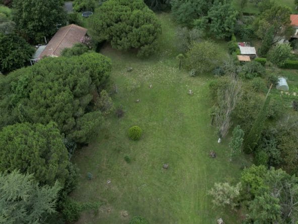 Plantaurel-Parc-juil-terrai-arriere