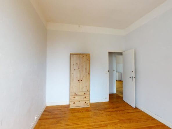 T3-Ville-Lumineuse-chambre2-devant