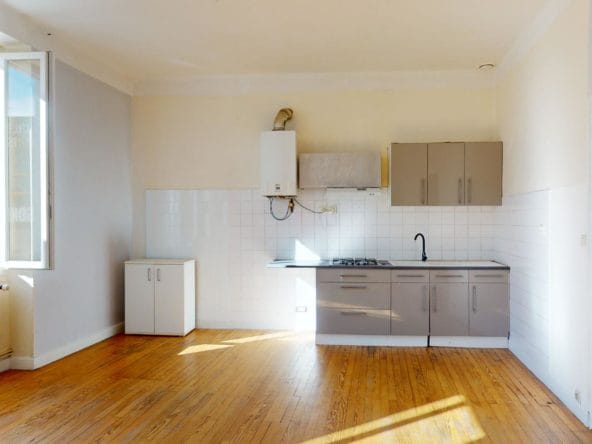 T3-Ville-Lumineuse-cuisine-face