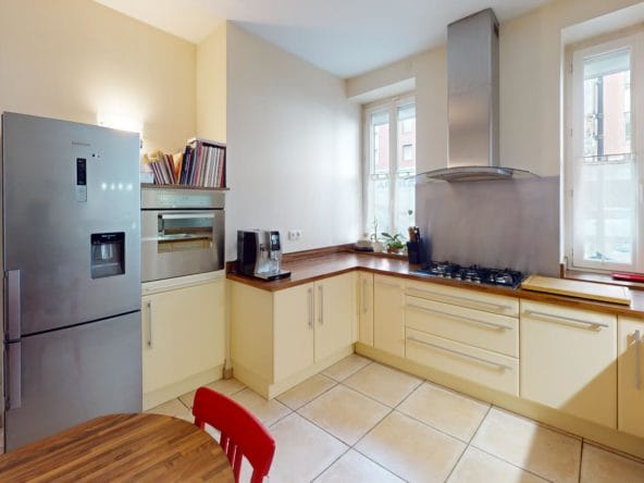 Elegance-LumiereGaronne-Kitchen