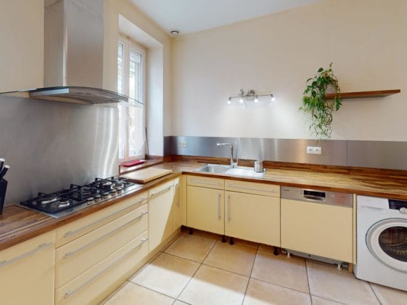 Elegance-LumiereGaronne-Kitchen(1)