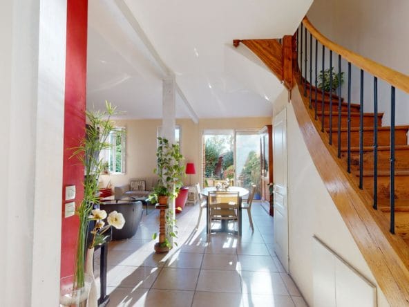 Elegance-LumiereGaronne-entree3