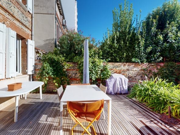 Elegance-LumiereGaronne-terrassecote