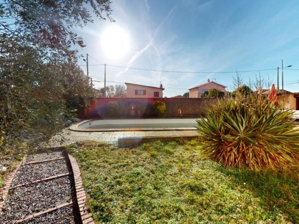 Maison-piscine-Castelginest-Balcony