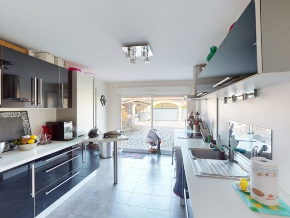 Maison-piscine-Castelginest-cuisine-329