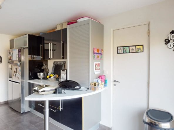 Maison-piscine-Castelginest-cuisine-645