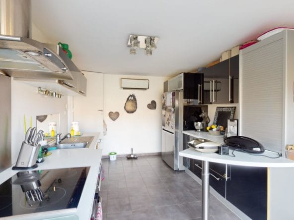 Maison-piscine-Castelginest-cuisine-713