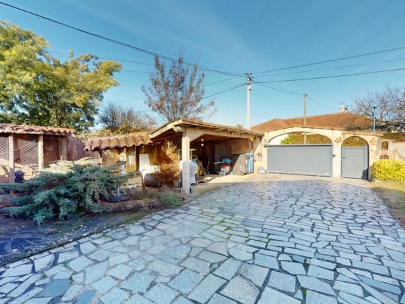 Maison-piscine-Castelginest-jardin-07