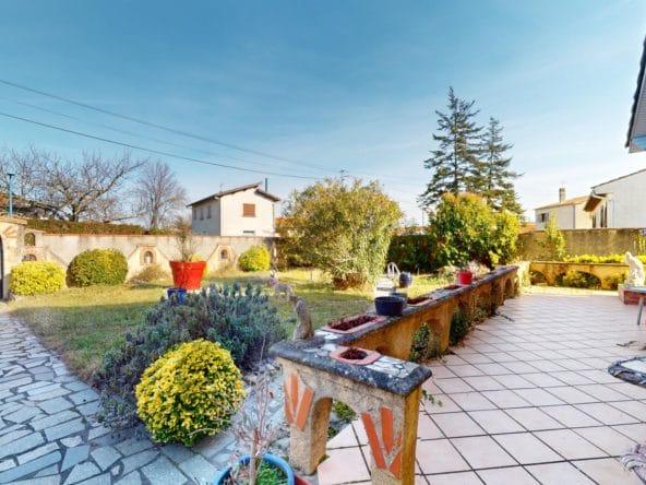 Maison-piscine-Castelginest-jardin-55