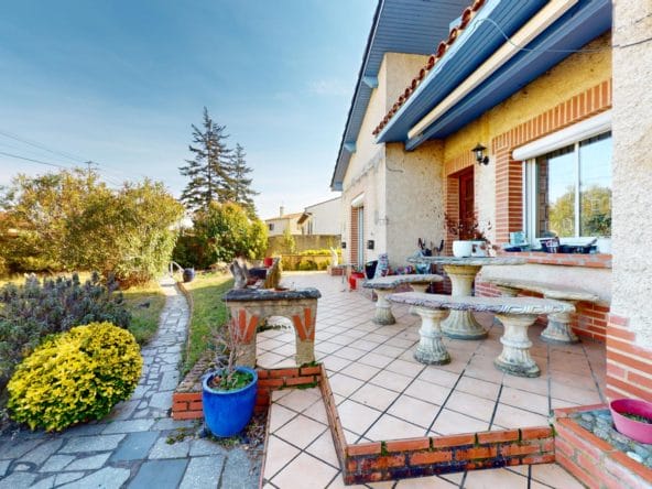 Maison-piscine-Castelginest-jardin-644