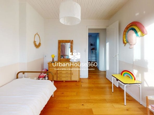 Des-Minimes-a-Flaubert-Bedroom 2