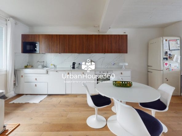 Des-Minimes-a-Flaubert-Kitchen