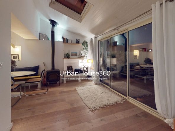 Des-Minimes-a-Flaubert-Living-Room 2