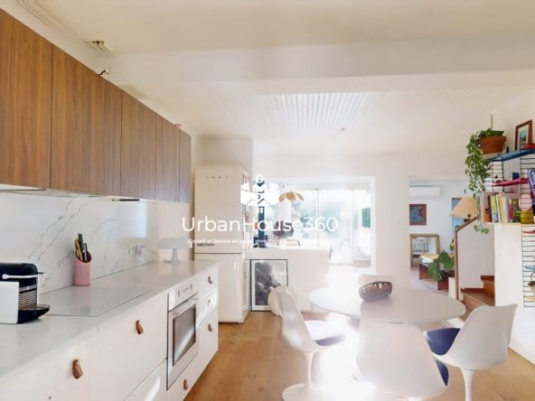 Des-Minimes-a-Flaubert-Salembo-thumbnail