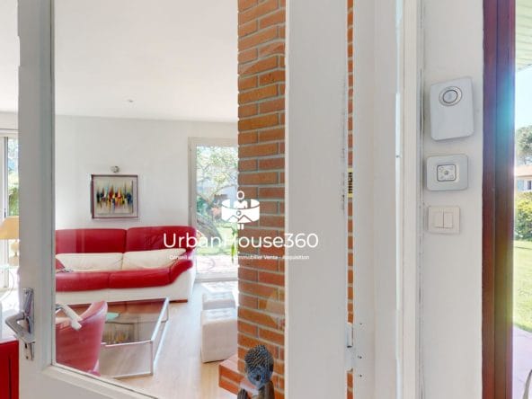 Lumineuse-Villa-Entree-5014