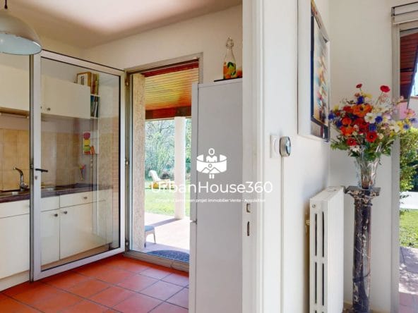 Lumineuse-Villa-cuisine-sam