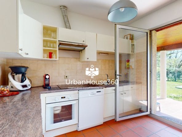 Lumineuse-Villa-cuisine3