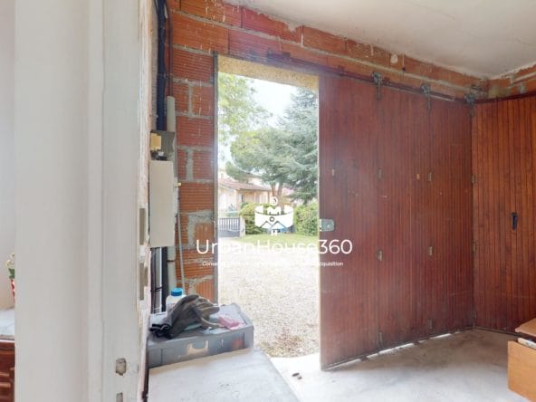 Lumineuse-Villa-entreegarage2